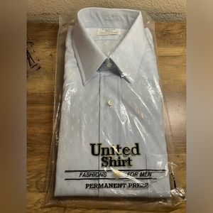 United Shirt Men’s Buttondown Dress Shirt Made in U.S.A